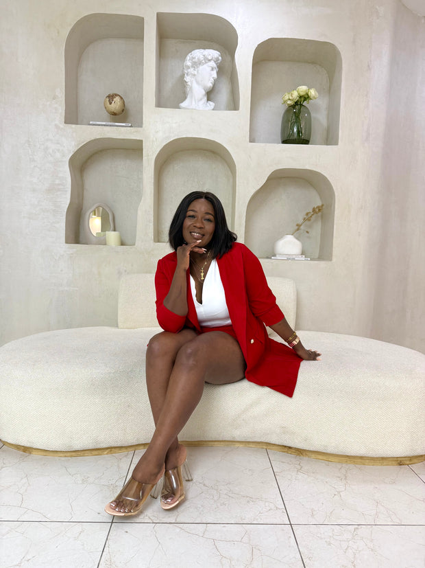 <h3><strong>Suit Up Like a Boss! Corporate Suits for Ladies.</strong></h3>